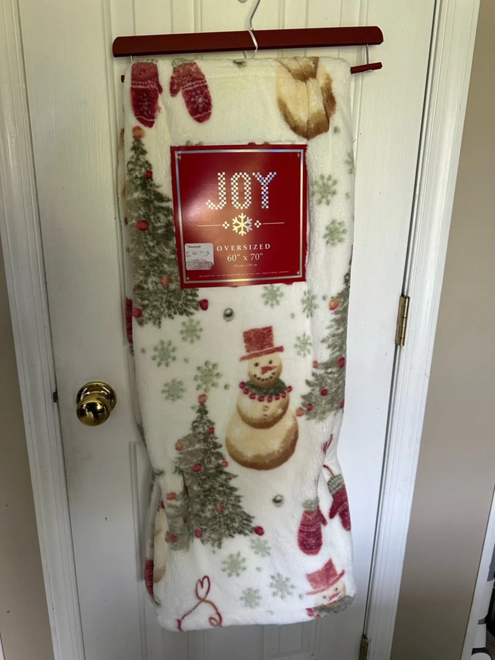 Oversized Holiday Throw Blanket - White with Red & Green Snowman Design